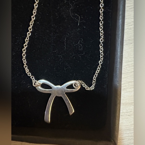 Tiffany & Co. Silver Bow Necklace - Picture 4 of 9